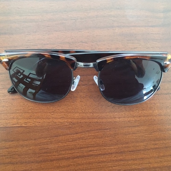 Vans Accessories - Vans sunglasses